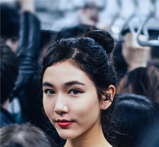 國產(chǎn)藍(lán)牙耳機(jī)狂虐蘋果AirPods，西圣I07藍(lán)牙耳機(jī)用配置怒撕高價(jià)品牌