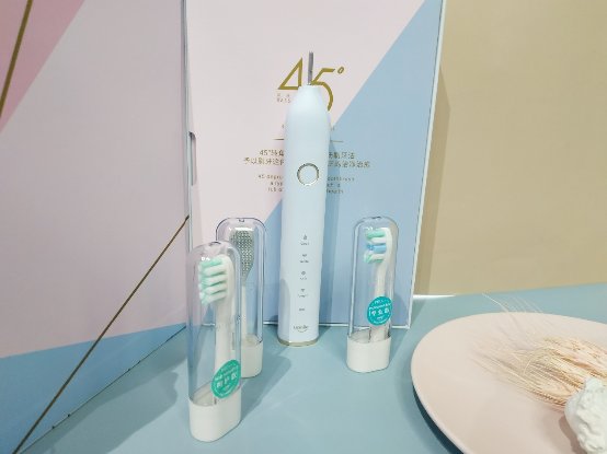 電動牙刷怎么用？這才是電動牙刷的正確打開方式