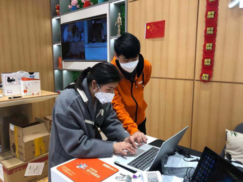 疫情下的聯(lián)想來酷 電子產(chǎn)品銷售與服務(wù)的行業(yè)堅守者