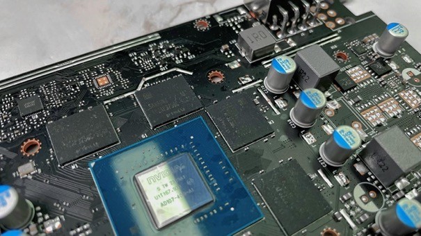 釋放能量！影馳 RTX 4060 金屬大師 搭檔DLSS 3 實(shí)現(xiàn)光追1080P !