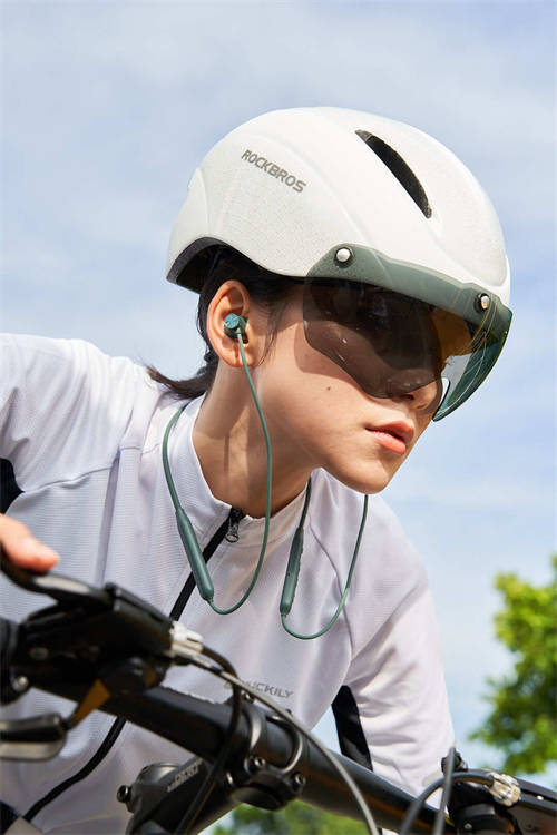 OPPO Enco M33旗艦降噪耳機驚喜開售，運動愛好者的最佳搭子