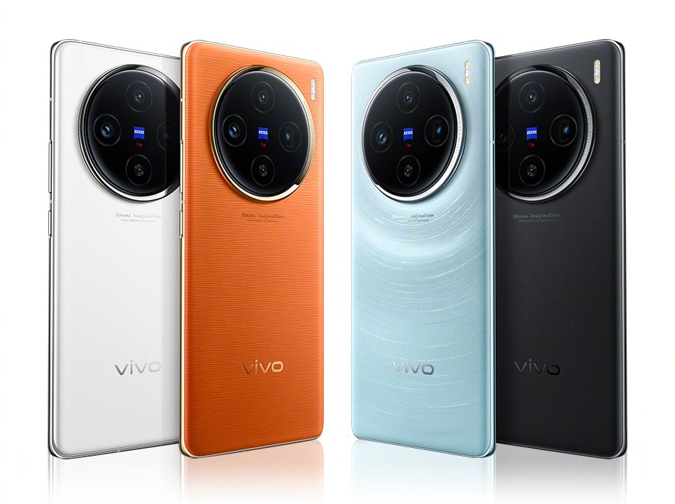 3999元起，到迪信通預(yù)訂vivo X100系列，享贈無線耳機等多重權(quán)益！