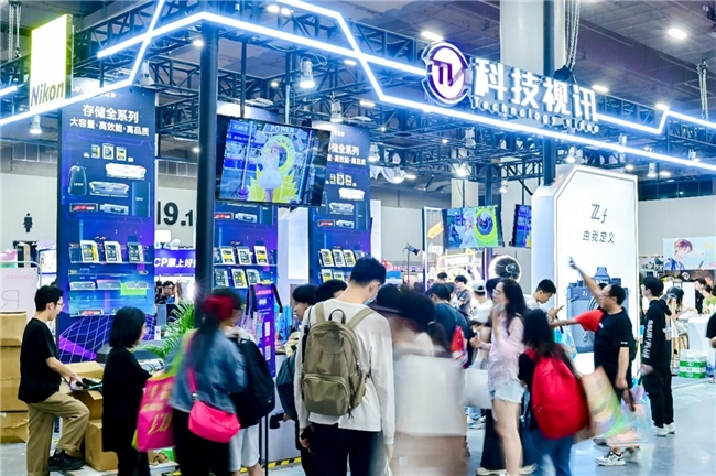 Lexar雷克沙攜手尼康參加COMICUP2024SP，引領(lǐng)高端存儲(chǔ)新潮流