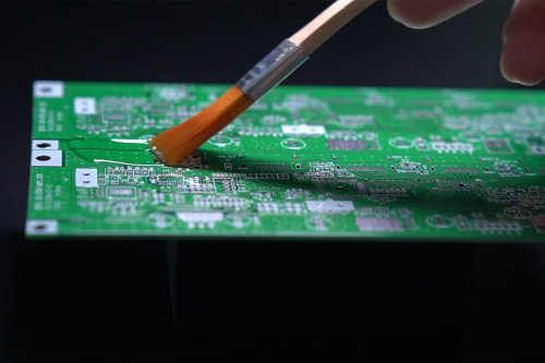 PCB三防漆的作用，從防護(hù)到性能提升
