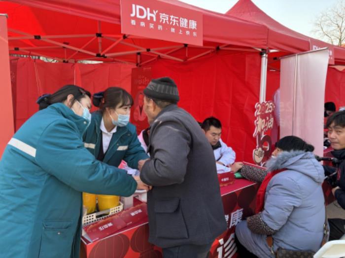 畫年畫、寫春聯(lián)、嘗美食 京東新春大集為光明村村民帶來濃濃年味
