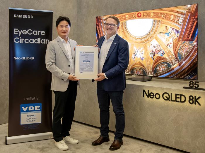 三星 Neo QLED 和 Lifestyle系列獲德國電氣工程師協(xié)會（VDE）頒發(fā)的“EyeCare Circadian”認證