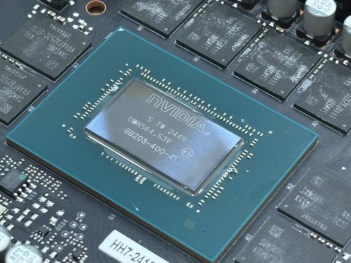DLSS 4性能沖鋒，耕升 RTX 5080炫光 OC值得擁有