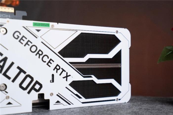 影馳 GeForce RTX 5070 Ti 金屬大師 OC評測：DLSS 4超強(qiáng)發(fā)揮