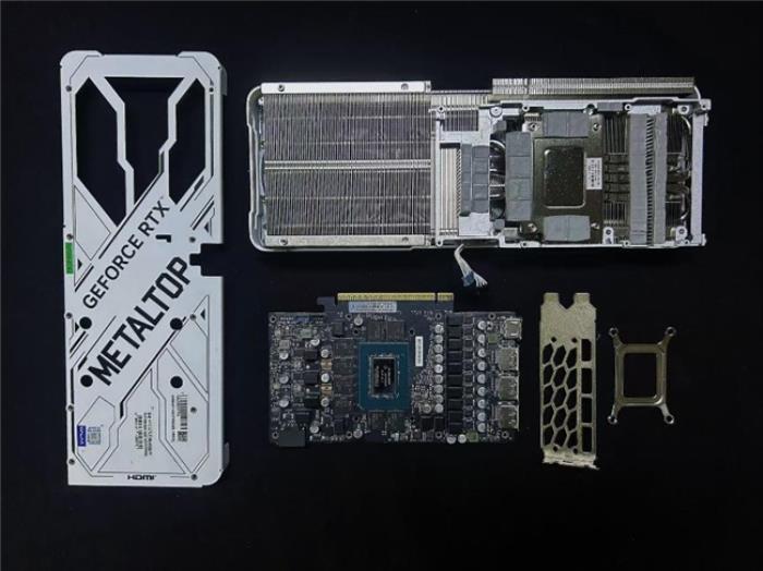影馳 GeForce RTX 5070 Ti 金屬大師 OC評測：DLSS 4超強(qiáng)發(fā)揮