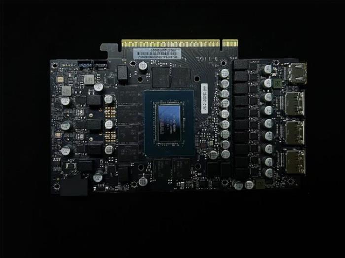 影馳 GeForce RTX 5070 Ti 金屬大師 OC評測：DLSS 4超強(qiáng)發(fā)揮