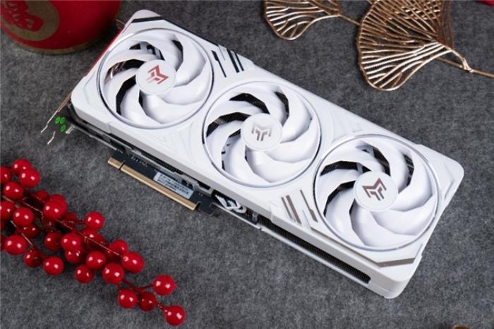 影馳 GeForce RTX 5070 Ti 金屬大師 OC評測：DLSS 4超強(qiáng)發(fā)揮