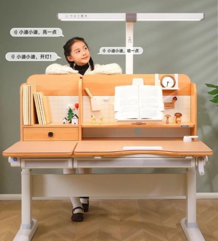 重新定義健康學(xué)習(xí)光環(huán)境 ，光明園迪D203潤(rùn)眼臺(tái)燈震撼上市