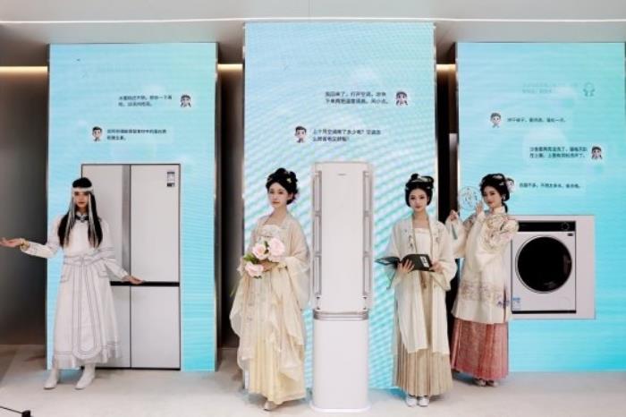 2025 AWE海信璀璨精彩綻放，四款產品榮膺艾普蘭獎詮釋東方美學新高度