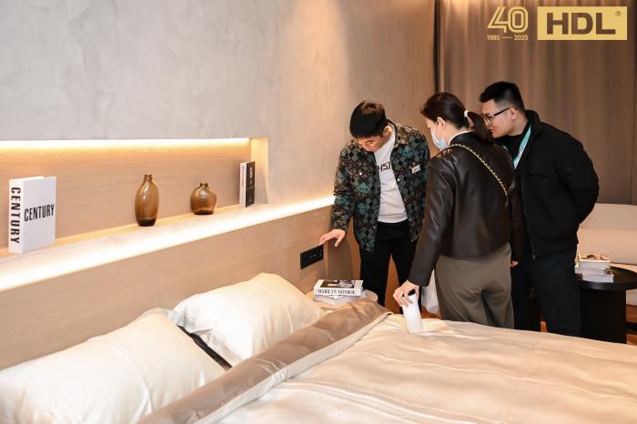 全場景生態(tài)領(lǐng)航，河?xùn)|科技HDL亮相上海國際酒店展