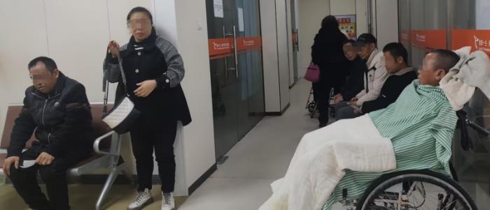知名中醫(yī)專家張宗見教授赴盈康一生重慶華健友方醫(yī)院開展大型惠民義診暨學(xué)術(shù)交流活動