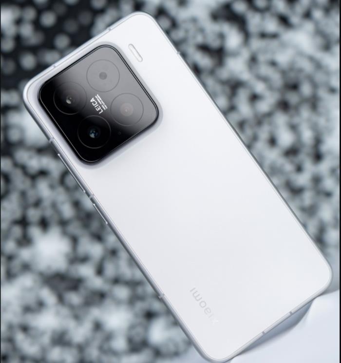 小米手機不甘示弱！小米15暴跌821元，驍龍8至尊版+5400mAh+IP68