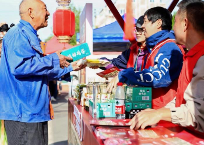 趕大集領(lǐng)好禮 享國(guó)補(bǔ)購(gòu)好物 河南消費(fèi)者來(lái)京東換新3C數(shù)碼與家電家居5折起