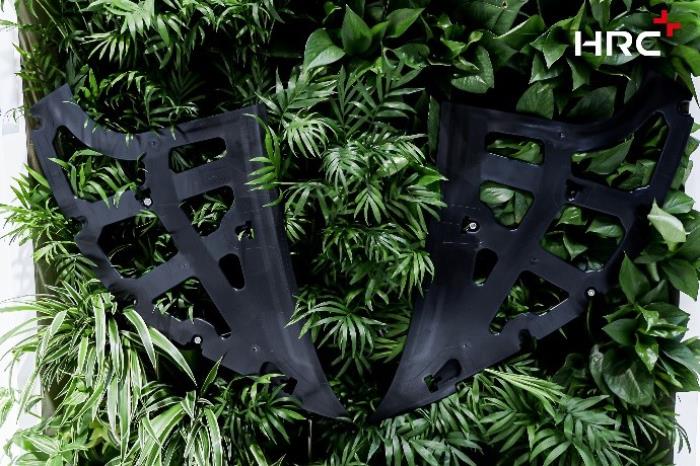 以材料點(diǎn)亮出行科技，HRC攜先進(jìn)復(fù)材產(chǎn)品矩陣耀動(dòng)2025上海車展