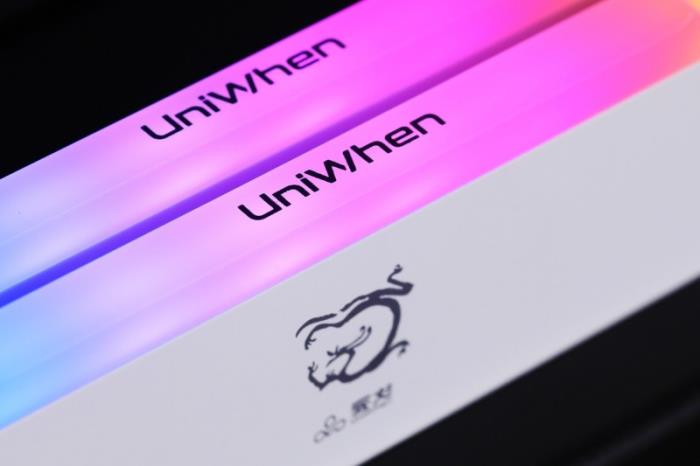 硬控發(fā)熱，一鍵躍至6400MT/s，「煌」系列DDR5內(nèi)存超頻體驗