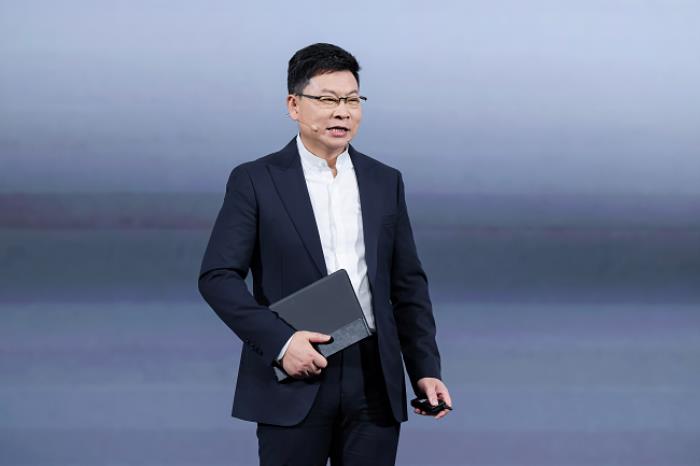 華為鴻蒙電腦震撼登場(chǎng)！以科技創(chuàng)新致敬非凡時(shí)代