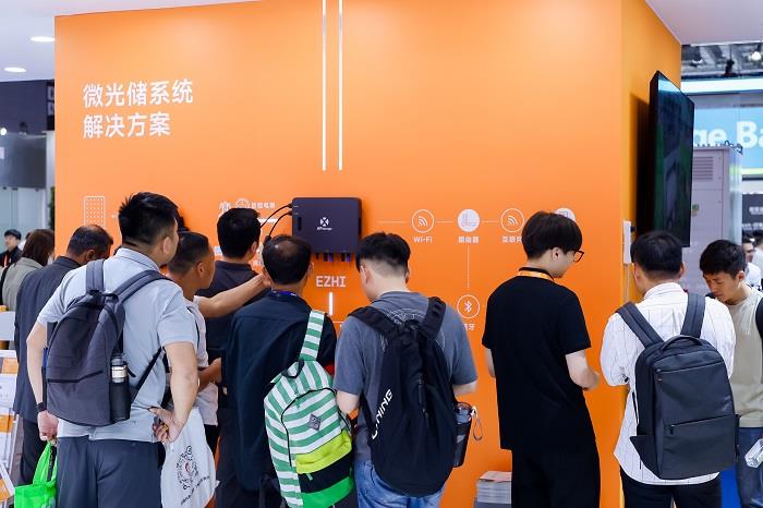 AI賦能，智啟未來丨昱能科技攜全場景智慧光儲解決方案重磅亮相SNEC！