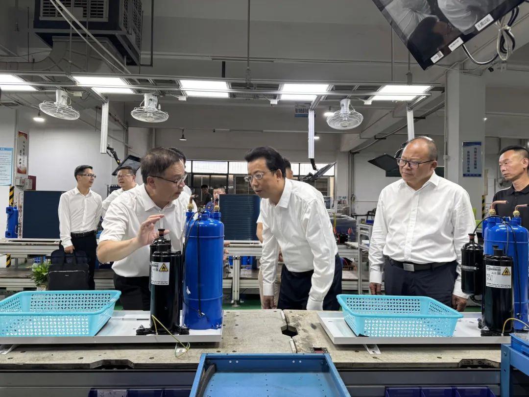 六盤水市委書記張定超一行蒞臨熱立方考察交流