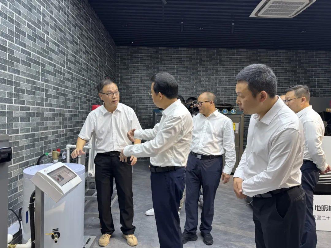 六盤水市委書記張定超一行蒞臨熱立方考察交流