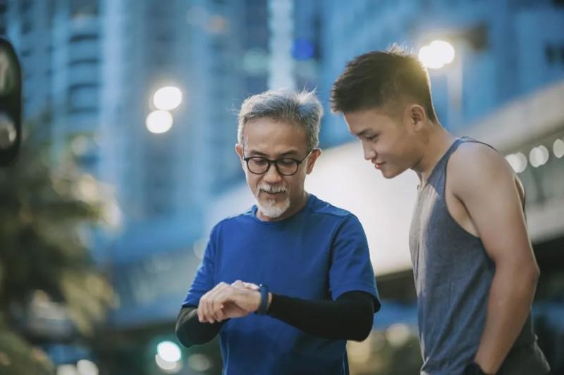 有一個(gè)不掃興的爸爸是什么體驗(yàn)？
