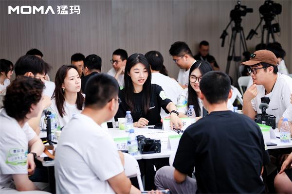 猛瑪2025猛友大會(huì)圓滿收官，影視颶風(fēng)Tim首度現(xiàn)身共創(chuàng)現(xiàn)場(chǎng)