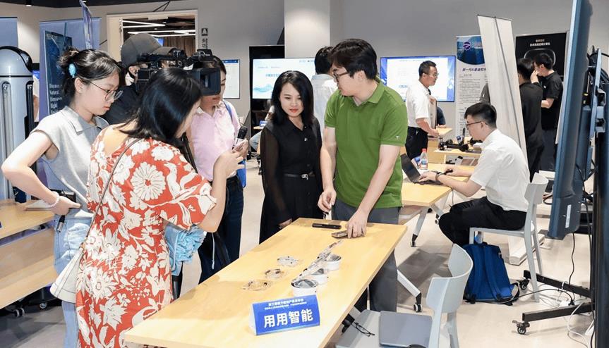 福田發(fā)布19款A(yù)I硬核產(chǎn)品，達(dá)成千萬(wàn)級(jí)訂單，成果亮眼！