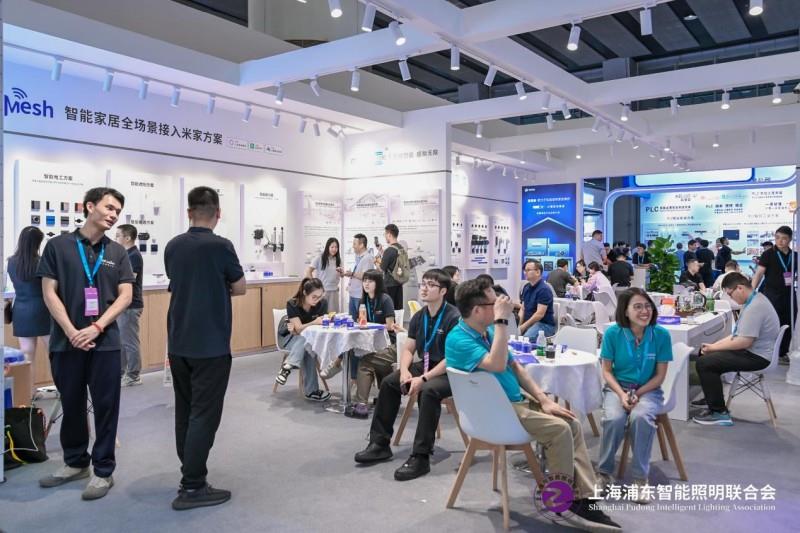 2025 廣州建博會(huì)盛大啟幕，上海浦東智能照明聯(lián)合會(huì)攜手共筑智能照明新輝煌