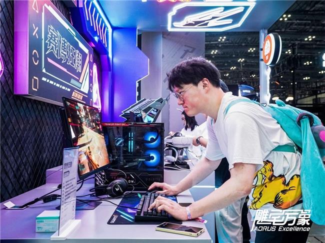 BW2025技嘉AORUS戰(zhàn)力全開，次元突破！硬核電競引爆文化狂潮