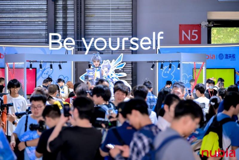 努比亞布局游戲二次元，攜手洛天依亮相ChinaJoy2025